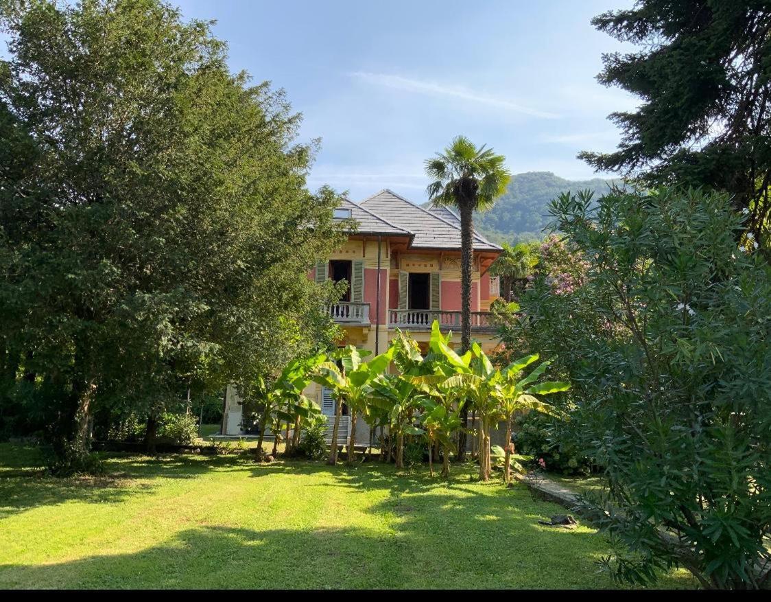 Villa Del Castanar Maccagno Exterior photo